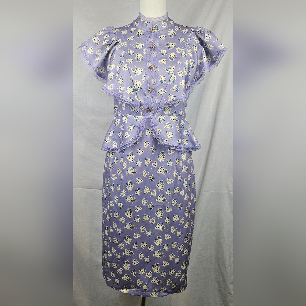 Wiwalorna Purple‎ Floral Peplum Dress Sz M Fairycore Coquette Fairygoth